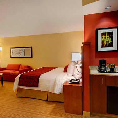 מלון Courtyard By Marriott Madison East חדר תמונה