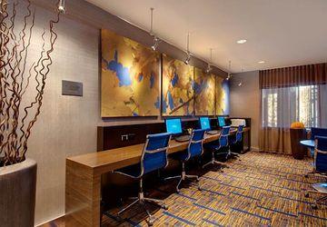 מלון Courtyard By Marriott Madison East מראה חיצוני תמונה