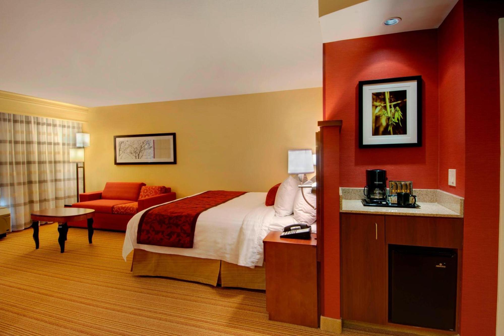 מלון Courtyard By Marriott Madison East חדר תמונה